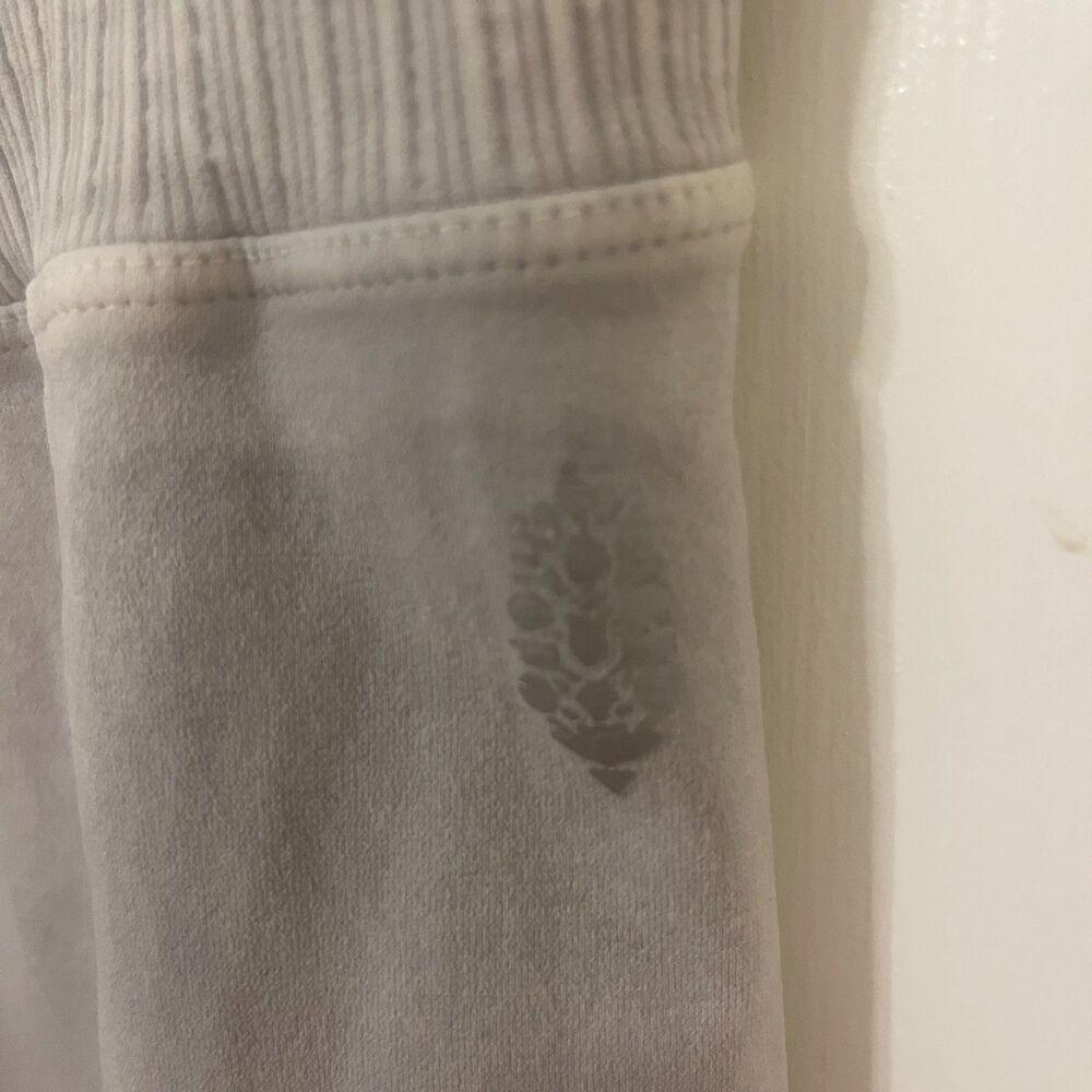 FP Movement Good Karma Leggings Ice Grey SZ M/L NWT Activewear Athleisure Train - Picture 6 of 11
